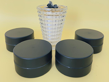 4 علب دخون عود وفرنسي+مبخر